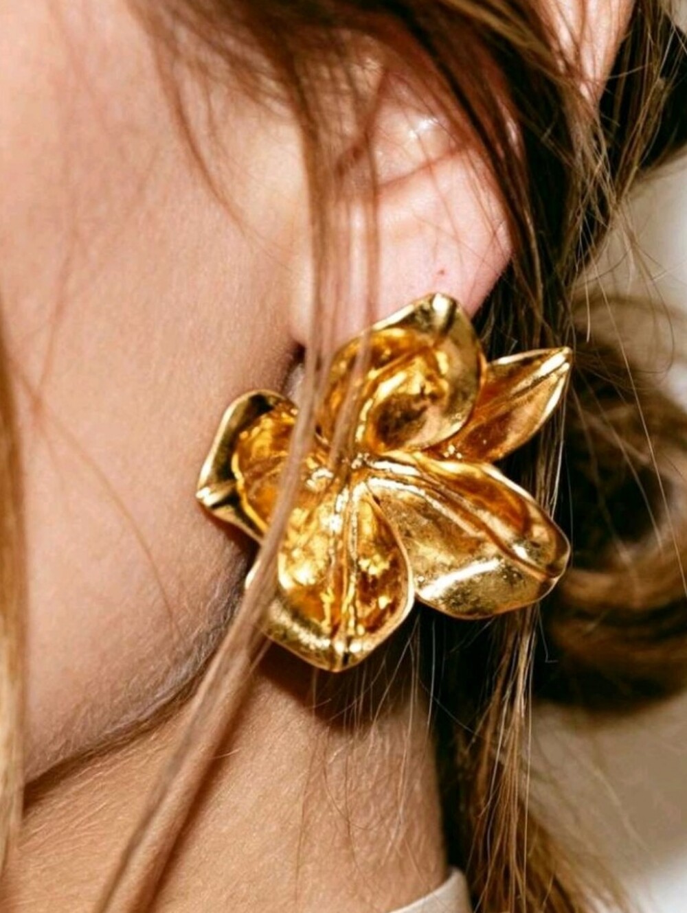 NEW! ZARA Stunning Gold Floral Statement Pist Earrings - Women's Jewelry